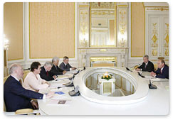 Prime Minister Vladimir Putin met the leaders of the Federation Council