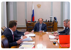 Председатель Правительства РФ В.В.Путин провел совещание по вопросу долгосрочной стратегии массового жилищного строительства|17 июля, 2008|15:30