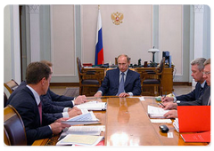 Prime Minister Vladimir Putin chaired a meeting on the Draft Long-Term Strategy for Large-Scale Housing Construction|17 july, 2008|15:30