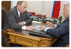 Prime Minister Vladimir Putin met with Vagit Alekperov, president of LUKoil
