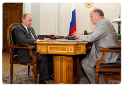 Prime Minister Vladimir Putin met with Gennady Zyuganov, leader of the Communist Party and head of the Communist Party faction in the State Duma|18 july, 2008|20:30