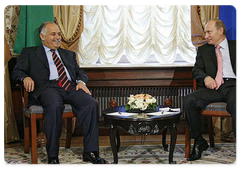 Prime Minister Vladimir Putin had talks with the Libyan Prime Minister Al-Baghdadi Ali al-Mahmoudi|31 july, 2008|14:30