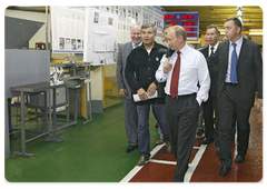 Russian Prime Minister Vladimir Putin visited a new production complex of GAZ Group|24 july, 2008|23:00