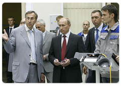 Russian Prime Minister Vladimir Putin visited a new production complex of GAZ Group|24 july, 2008|23:00