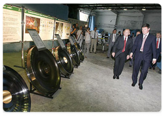 Russian Prime Minister Vladimir Putin visited the foundry and rolling facility under construction|24 july, 2008|19:00