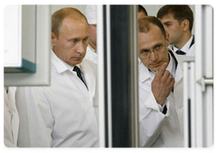 Vladimir Putin visited the machine-building plant «Elemach» in the town of Elektrostal|29 july, 2008|15:20