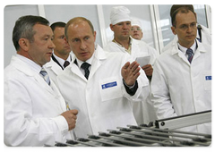 Vladimir Putin visited the machine-building plant «Elemach» in the town of Elektrostal|29 july, 2008|15:20