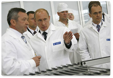 Prime Minister Vladimir Putin visited the machine-building plant “Elemach” in the town of Elektrostal