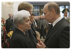 Prime Minister Vladimir Putin took part in Alexander Solzhenitsyn's funeral procession|5 august, 2008|14:00