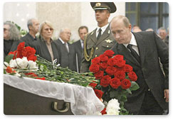 Prime Minister Vladimir Putin took part in Alexander Solzhenitsyn's funeral