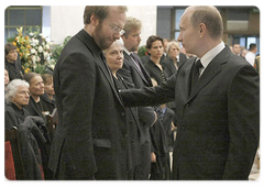 Prime Minister Vladimir Putin took part in Alexander Solzhenitsyn's funeral procession|5 august, 2008|14:00