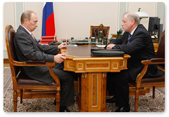 Prime Minister Vladimir Putin chaired a meeting with Federation Council Speaker Sergei Mironov