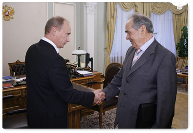 Prime Minister Vladimir Putin held a meeting with Mintimer Shaimiyev, President of the Republic of Tatarstan