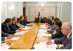 Prime Minister Vladimir Putin chaired a meeting on the development of competition|19 august, 2008|15:00