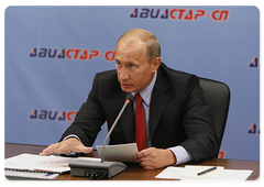 Председатель Правительства Российской Федерации В.В.Путин провел в Ульяновске совещание по вопросам развития производства гражданских воздушных судов|9 сентября, 2008|20:00