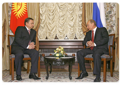 Prime Minister Vladimir Putin met with Kyrgyz Prime Minister Igor Chudinov|16 september, 2008|22:00