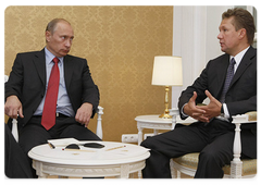 Prime Minister Vladimir Putin chaired a meeting with the German former chancellor and chairman of Nord Stream shareholders’ committee Gerhard Schroeder and Gazprom management committee chairman Alexei Miller|18 september, 2008|15:57