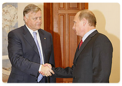 Prime Minister Vladimir Putin had a conversation with Russian Railways President Vladimir Yakunin|18 september, 2008|18:30