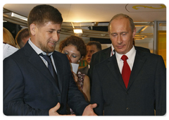 Prime Minister Vladimir Putin and Chechen President Ramzan Kadyrov at the exhibition of the 7th International Investment Forum in Sochi|19 september, 2008|19:54