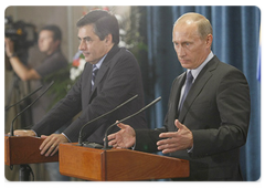 Vladimir Putin and Francois Fillon addressed reporters on the results of the 13th head-of-government meeting of the Russian-French cooperation commission|20 september, 2008|19:10