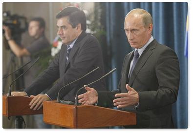 По итогам XIII заседания Российско-Французской Комиссии В.В.Путин и Ф.Фийон выступили перед журналистами