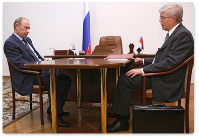 Prime Minister Vladimir Putin held a meeting with Head of the Central Bank, Sergei Ignatyev