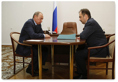 В.В.Путин провел рабочую встречу с руководителем Пенсионного фонда России А.Дроздовым