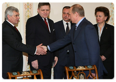 The summit of the heads of government of the states that sustained damage as a result of the gas conflict between Russia and Ukraine|14 january, 2009|14:00