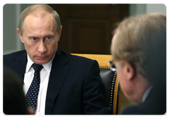 Vladimir Putin had a working meeting with Eni CEO Paolo Scaroni, which was also attended by Deputy Prime Minister Igor Sechin and Gazprom CEO Alexei Miller|15 january, 2009|21:00