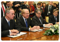 В.В.Путин встретился с главами европейских энергетических компаний – итальянской «ЭНИ», германской «Рургаз» и французской «Газ де Франс»|16 января, 2009|20:11