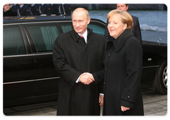 Председатель Правительства Российской Федерации В.В.Путин провел переговоры с Федеральным Канцлером Федеративной Республики Германия А.Меркель|16 января, 2009|21:39