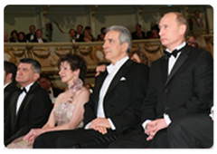 Prime Minister Vladimir Putin was awarded the Order of Saxon Gratitude during a ceremony at the State Opera|17 january, 2009|02:37