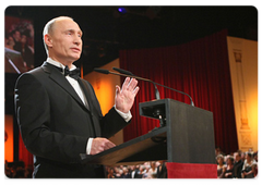 Prime Minister Vladimir Putin was awarded the Order of Saxon Gratitude during a ceremony at the State Opera|17 january, 2009|02:41