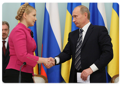 Prime Minister Vladimir Putin held negotiations with Ukrainian Prime Minister Yulia Tymoshenko in Moscow, following which Gazprom and Naftogaz Ukraine signed a contract for the sale and purchase of natural gas for 2009-2019|19 january, 2009|20:00