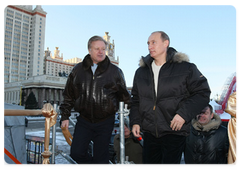 Prime Minister Vladimir Putin met with organisers and participants in the Moscow stage of the FIS Alpine Ski World Cup|2 january, 2009|15:00