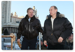 Prime Minister Vladimir Putin met with organisers and participants in the Moscow stage of the FIS Alpine Ski World Cup