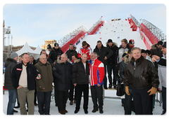 Prime Minister Vladimir Putin met with organisers and participants in the Moscow stage of the FIS Alpine Ski World Cup|2 january, 2009|15:00