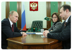 Prime Minister Vladimir Putin holding a meeting with Economic Development Minister Elvira Nabiullina and Norilsk Nickel (GMKN) CEO Vladimir Strzhalkovsky|21 january, 2009|16:00