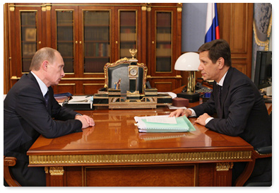 Prime Minister Vladimir Putin met with Deputy Prime Minister Alexander Zhukov