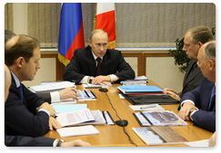 В.В.Путин провел совещание на предприятии ОАО «Акрон»