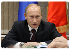 Prime Minister Vladimir Putin chaired a meeting at fertiliser producer Acron in Veliky Novgorod|26 january, 2009|13:00