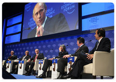 Prime Minister Vladimir Putin answers questions from the audience at the opening plenary meeting of the Davos forum|29 january, 2009|00:00
