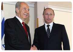 Prime Minister Vladimir Putin met with President Shimon Peres of the State of Israel|29 january, 2009|19:00