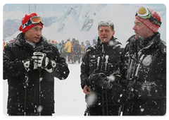 Prime Minister Vladimir Putin skied near the ski complex of the Polyana Hotel in Sochi|3 january, 2009|14:00