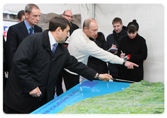 Vladimir Putin and the head of the IOC Coordination Commission, Jean-Claude Killy, have visited a section of the bypass road around Sochi|31 january, 2009|16:30