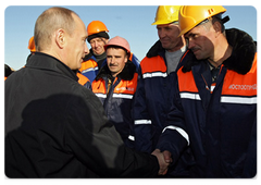 Председатель Правительства Российской Федерации В.В.Путин, находящийся с рабочей поездкой во Владимирской области, принял участие в церемонии открытия мостового перехода через Оку|1 октября, 2009|19:02