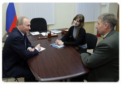 Prime Minister Vladimir Putin met with visitors to the Public Reception Office of the United Russia Party Chairman|1 october, 2009|20:37