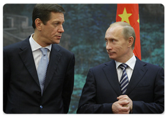 The ceremony of signing Russian-Chinese agreements after bilateral talks in Beijing|13 october, 2009|17:11