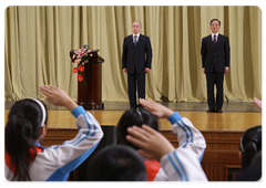 Prime Minister Vladimir Putin addressing the audience at a gala concert on the 60th anniversary of Russian-Chinese diplomatic relations and the official closing of the Year of the Russian Language in China|13 october, 2009|18:38