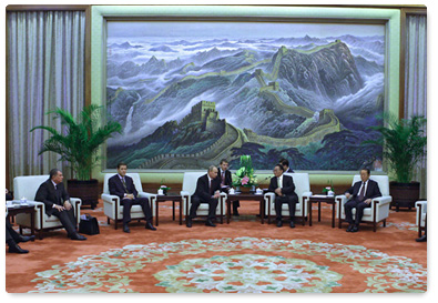 Prime Minister Vladimir Putin met with Wu Bangguo, chairman of the Standing Committee of China’s National People’s Congress